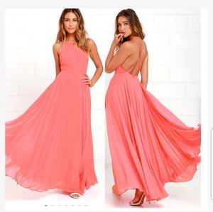 NWT! LULUS MAXI DRESS SIZE SMALL